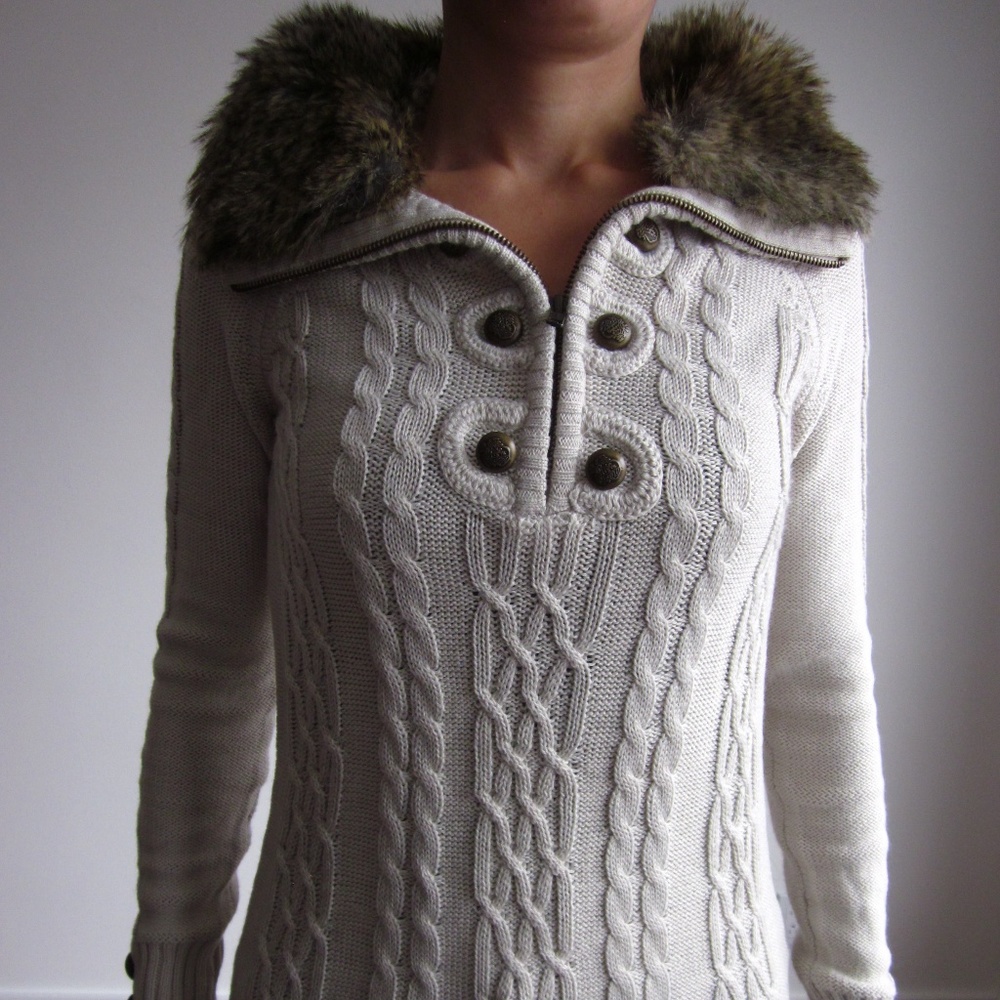 Simons Twik - Beige Knit Sweater